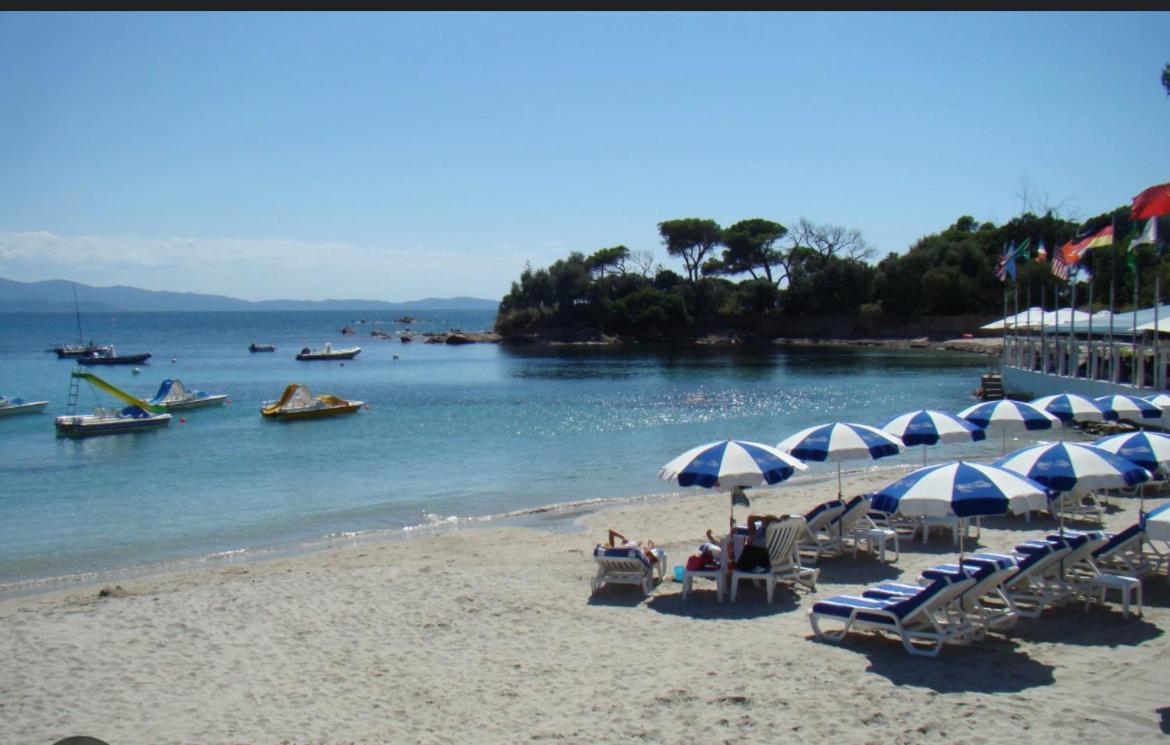 Superbe Pieds Dans L Eau Ajaccio Face A La Mer Plage De Sable Fin Route Des Iles Des Sanguinaires Esterno foto